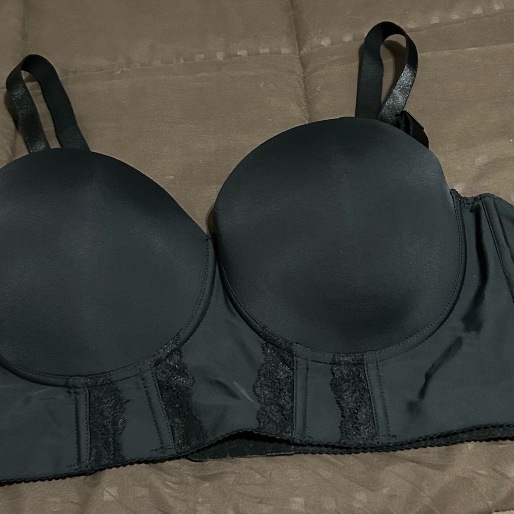 New without tags 46c Elegant Black Lace Women's Bra